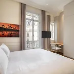 Avenue Montaigne - Champs Elysees