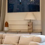 Lejlighed Avenue Montaigne - Champs Elysees *