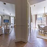 Avenue Montaigne - Champs Elysees Lejlighed *