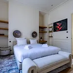 Avenue Montaigne - Champs Elysees Lejlighed Paris
