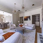 شقة Avenue Montaigne - Champs Elysees باريس