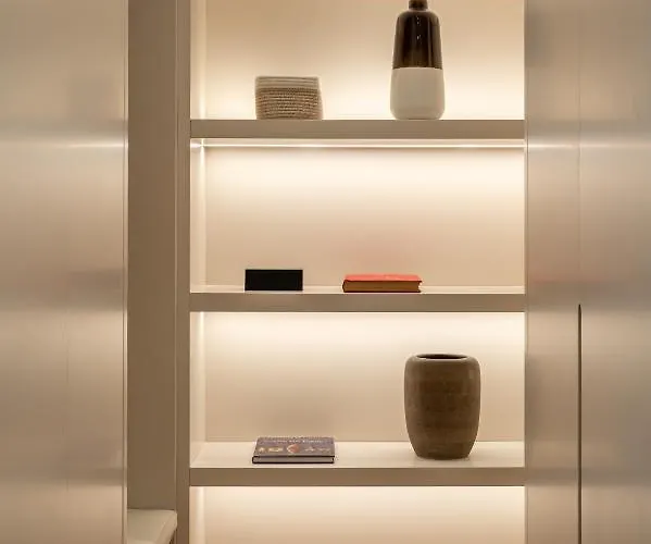 Avenue Montaigne - Champs Elysees Apartment