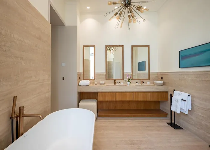 Apartment Avenue Montaigne - Champs Elysees