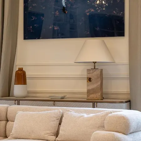 아파트 Avenue Montaigne - Champs Elysees *