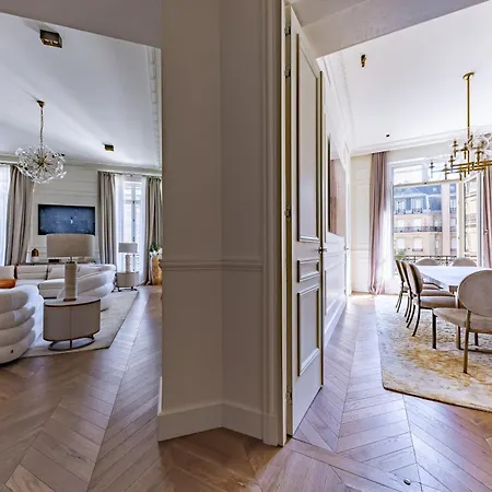Avenue Montaigne - Champs Elysees 아파트 *