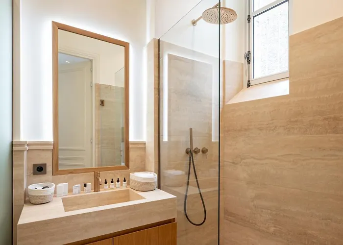 Avenue Montaigne - Champs Elysees דירה *