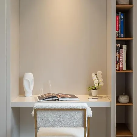 Апартаменты Avenue Montaigne - Champs Elysees *